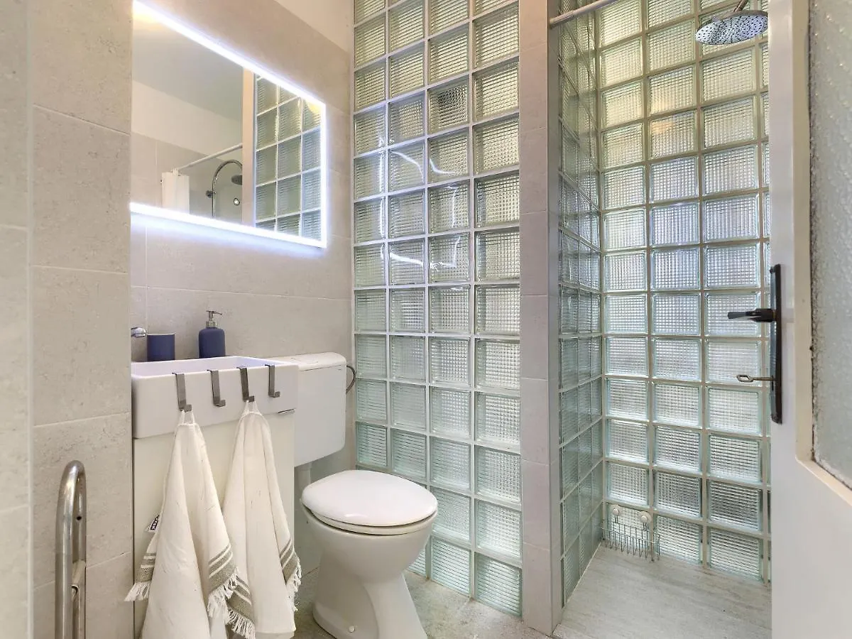 Apartment Laura By Interhome Pula